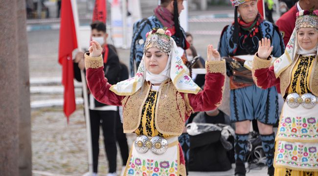 BERGAMA’DA  CUMHURİYET BAYRAMI HEYECANI