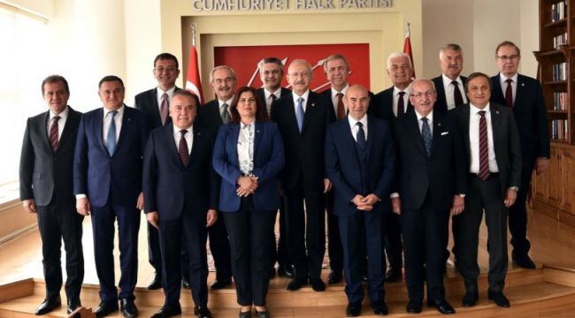 CHP'Lİ BELEDİYE BAŞKANLARI İZMİR NÖBETİNE BAŞLIYOR