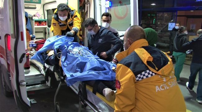 ENKAZ ALTINDAKİ KADINLARI  KISA MESAJ KURTARDI
