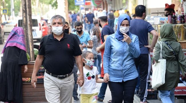İZMİR'DE KORONAYLA MÜCADELEDE YENİ KARARLAR