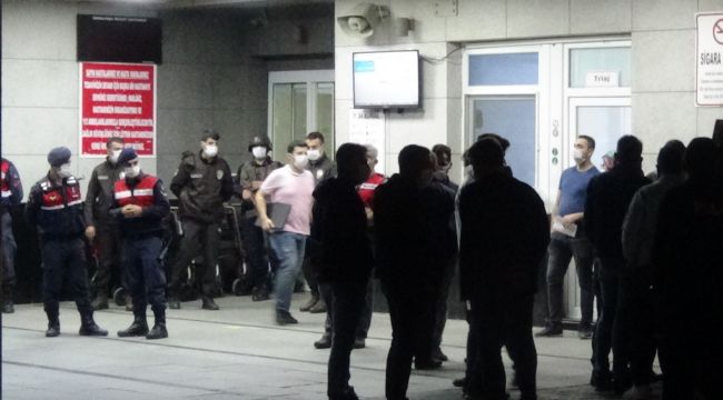 İZMİR'DE SİLAHLI KAVGA