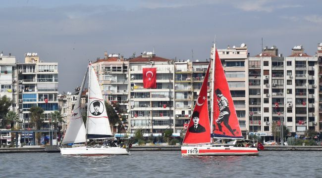 İZMİR KÖRFEZİ'NDEN CUMHURİYET SELAMI