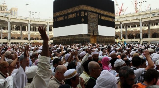 Kabe'de 7 ay sonra cemaatle ilk namaz kılındı