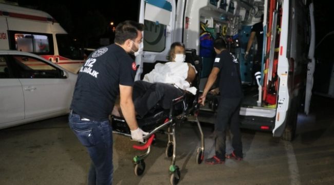 Kıraathane sahipleri polis memurunu bıçakladı