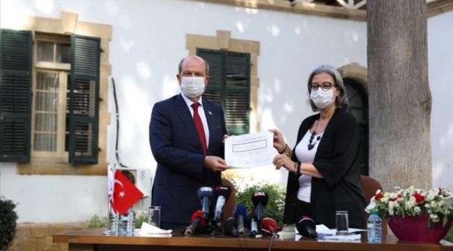 KKTC Cumhurbaşkanı Ersin Tatar, mazbatasını aldı