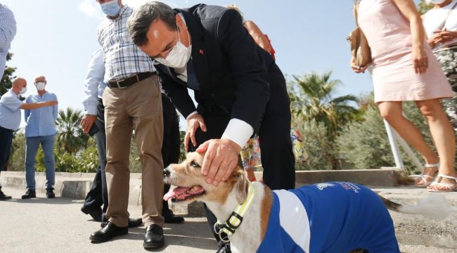 KONAK'TA CAN DOSTLARINA 4 EKİM SÜRPRİZİ