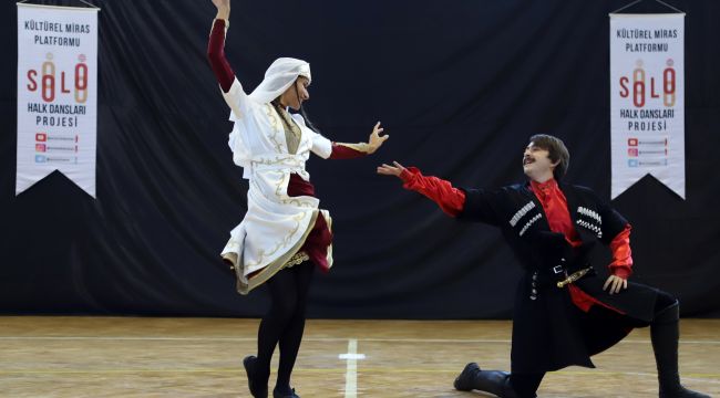MENDERES'TE BİR İLK; SOLO HALK DANSLARI
