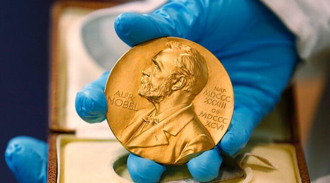 Nobel Fizik Ödülü'nü kazananlar belli oldu