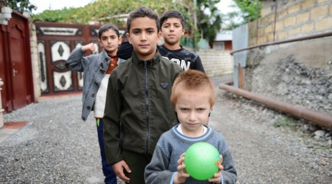 Savaş bölgesinde çocuk olmak
