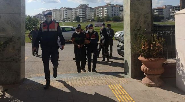 SPOR ALETLERİNİ ÇALDILAR
