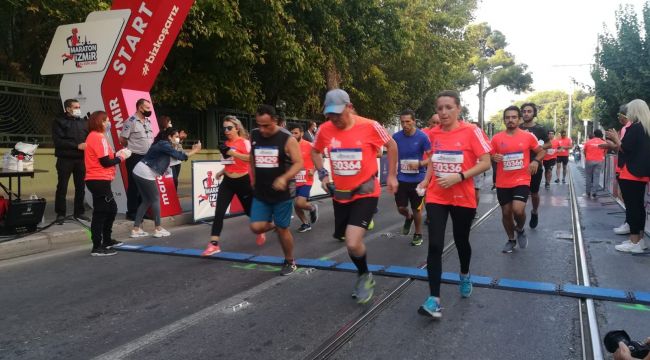 ULUSLARARASI İZMİR MARATONU BAŞLADI
