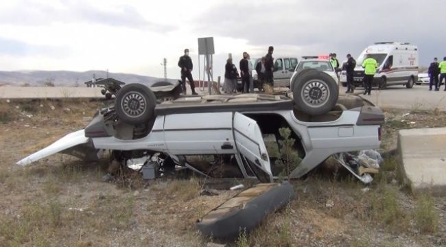 Virajı alamayan otomobil şarampole devrildi