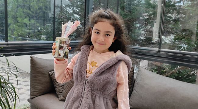 8 yaşındaki Belinay kumbarasını Ayda ile Elif'e gönderdi