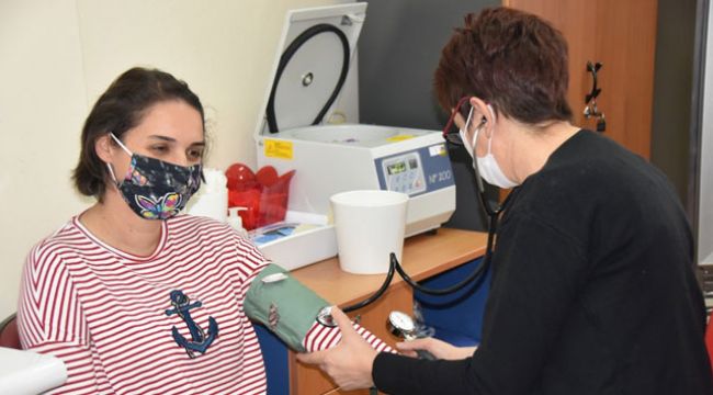 Adana'da ilk korona virüs aşısı yapıldı
