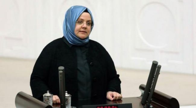 Bakan Zehra Zümrüt Selçuk koronavirüse yakalandı