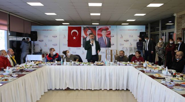 BAŞKAN SANDAL APARTMAN GÖREVLİLERİYLE