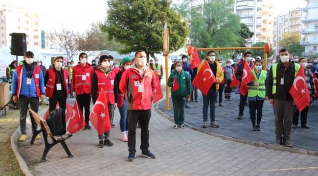 BAYRAKLI ATASI'NI ANDI