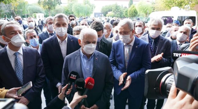 BİNALİ YILDIRIM'DAN SAĞLIK ÇALIŞANLARINA TEŞEKKÜR