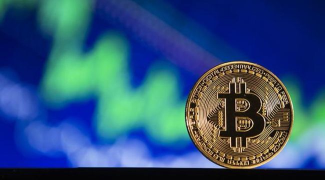 Bitcoin 15,000 doların üzerinde