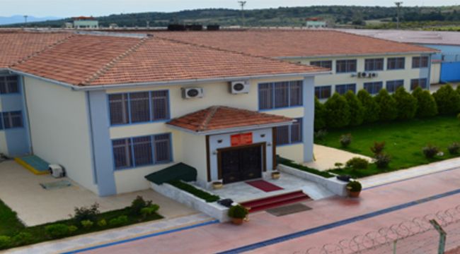 BUCA KIRIKLAR CEZAEVİ'NDE KORKUTAN YANGIN