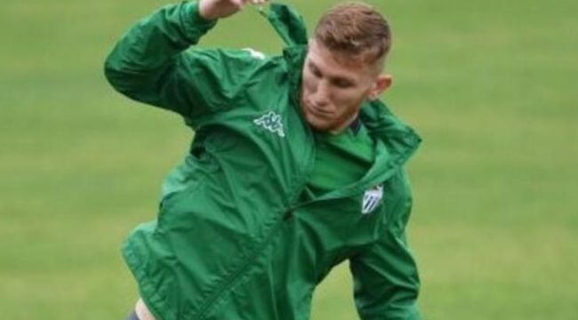 Bursaspor’da Burak Kapacak sevinci