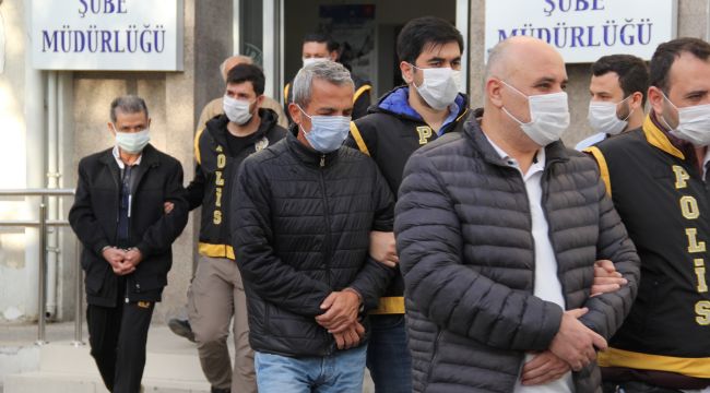 DEPREMDE YIKILAN BİNALARLA İLGİLİ 7 TUTUKLAMA