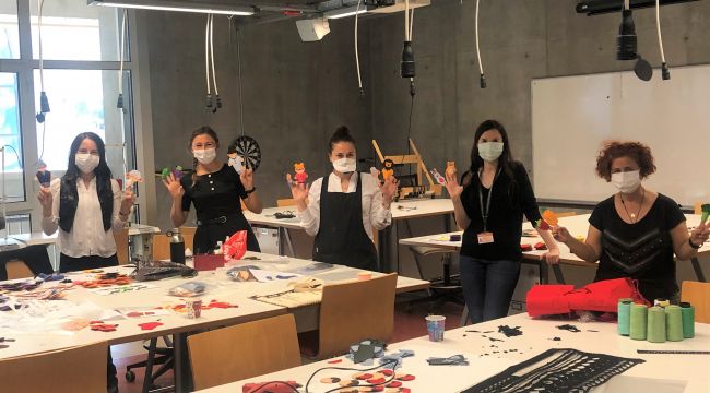 Depremzede çocuklar için 300 adet ‘terapi’ kuklası
