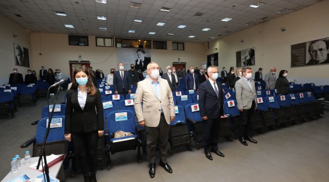 GAZİEMİR DEPREMDE YAŞAMINI YİTİRENLERİ UNUTMADI