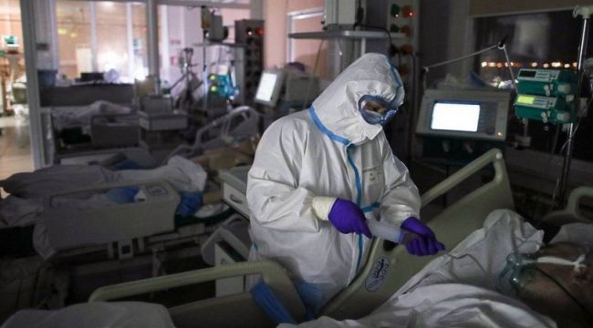 İki hekim koronavirüs nedeniyle yaşamını yitirdi