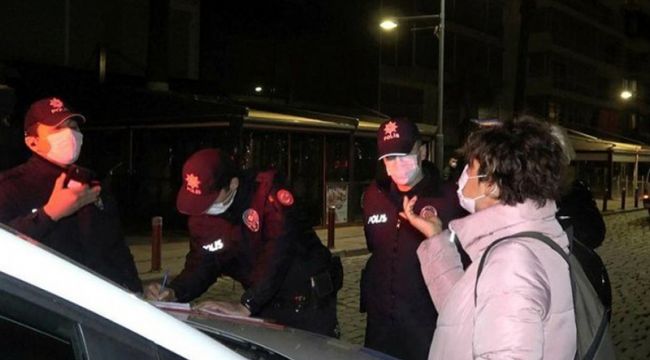 İZMİR'DE TEDBİRLERE UYMAYANLARA CEZA KESİLDİ