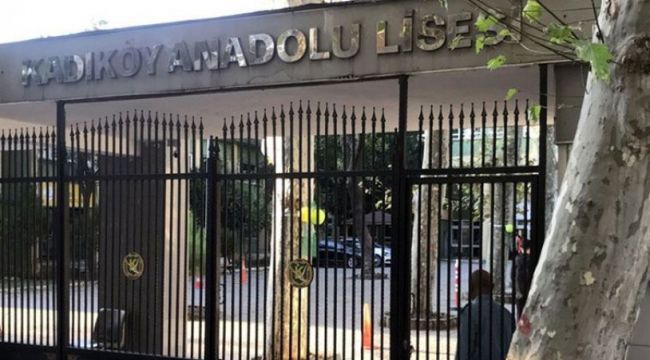 Kadıköy Anadolu Lisesi’nde şoke eden olay !