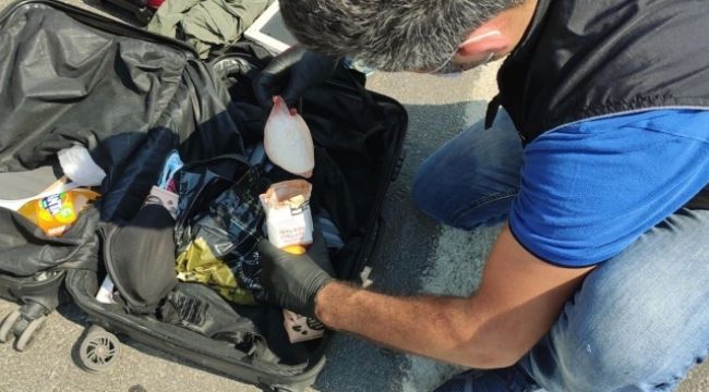 Meyve suyunu boşaltıp, uyuşturucu koydu