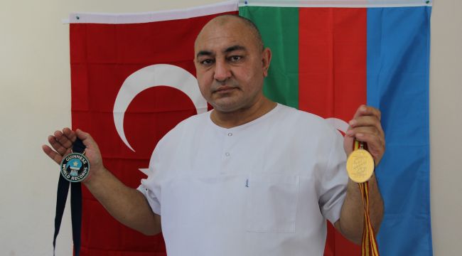 ‘Mıknatıs Adam’ yetenekleriyle sınır tanımıyor