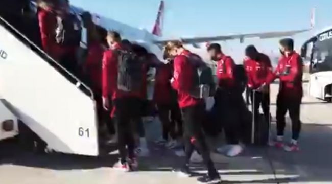 Milli Takım, Macaristan'a gitti