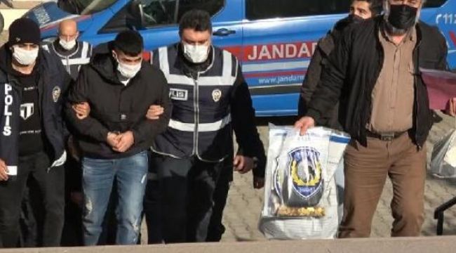 Sahte Osmanlı sikkesi ile dolandırdı