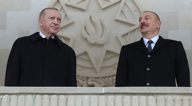 Azerbaycan'da Dağlık Karabağ Zaferi kutlanıyor