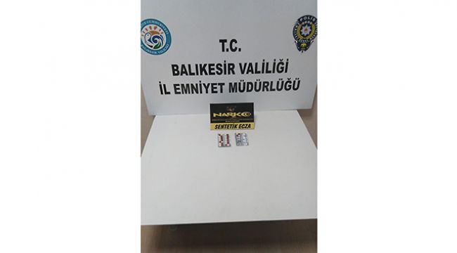 Balıkesir'de polis 8 uyuşturucu şüphelisini yakaladı