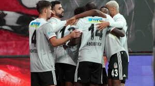 Beşiktaş 1 ayda 8 maça çıkacak
