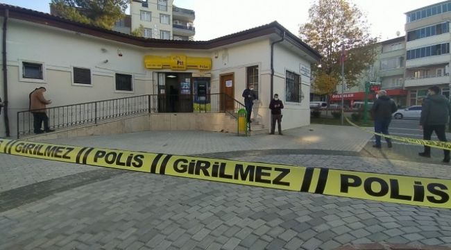 Bursa'da maskeli ve silahlı şahıslar PTT'yi soydu