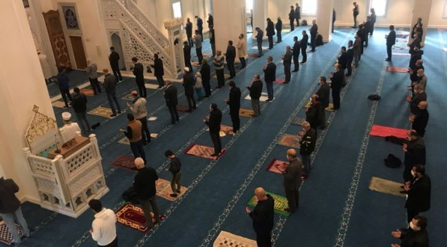 CUMA NAMAZI SONRASI YAĞMUR DUASI EDİLDİ