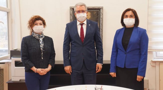 Ege Tıp’a çifte gurur