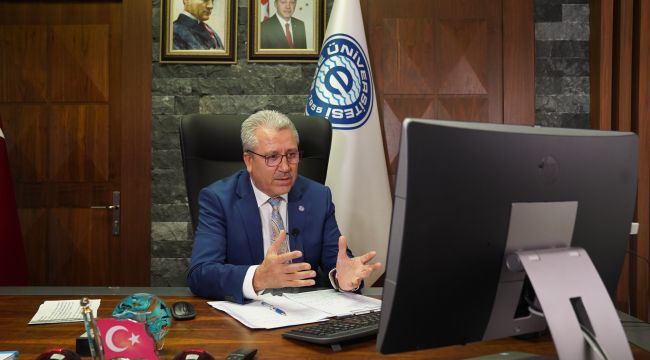 EÜ’den, 'Çevrimiçi Lisansüstü Sohbetler'