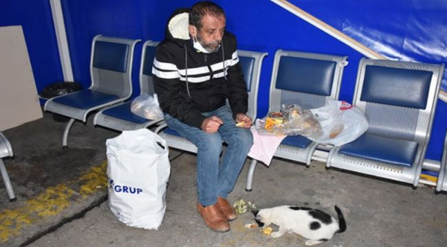 HASTANE BAHÇESINDE YARDIM ÇIĞLIĞI  