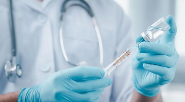Henüz aşı olmayan Pfizer CEO'sundan açıklama