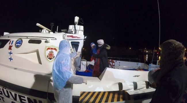 İZMİR ‘DE 37 DÜZENSİZ GÖÇMEN KURTARILDI