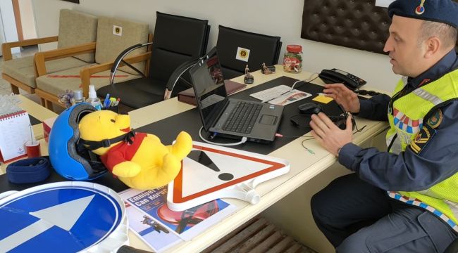 JANDARMA'DAN ÖĞRENCİLERE UZAKTAN EĞİTİM