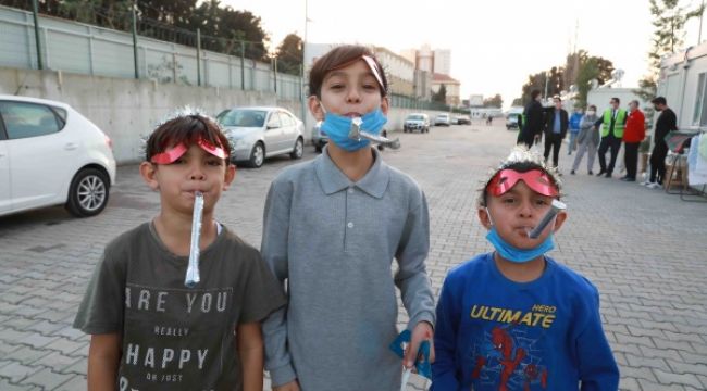 KONTEYNER KENTTEKİ ÇOCUKLARA YENİ YIL SÜRPRİZİ