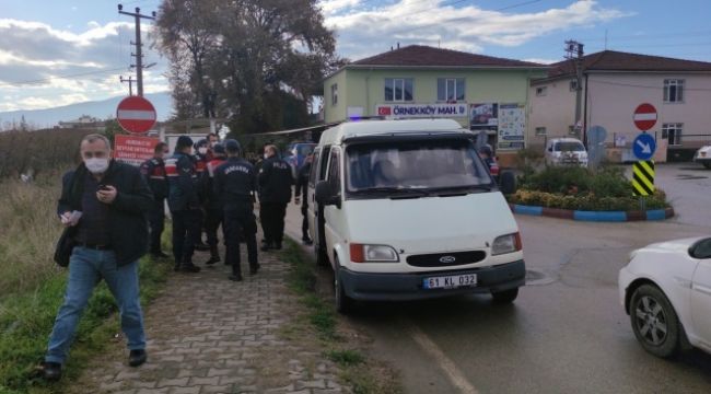 Köydeki kavgada araya girdi saçmalarla vuruldu