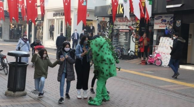 Kurallara uymayanların arasına böyle daldı