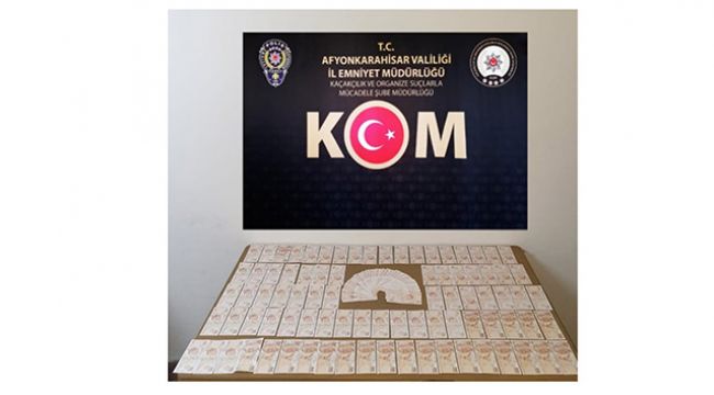 Lüks araçta binlerce sahte TL ele geçirildi